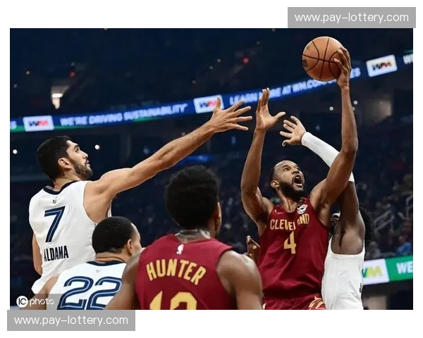 铁血克利夫兰碰撞孟菲斯狂潮：NBA骑士VS灰熊，一场关于未来版图的巅峰博弈